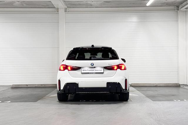 BMW 1-SERIE 120 | M-Sport Pro | Innovation Pack | Driving Assistant | Harman/Kardon | Panoramadak | Comfort Access