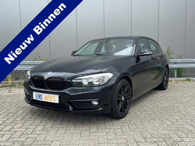 BMW 1-SERIE 118i Centennial Executive Navi / Stoel Verw. / PDC voor en achter