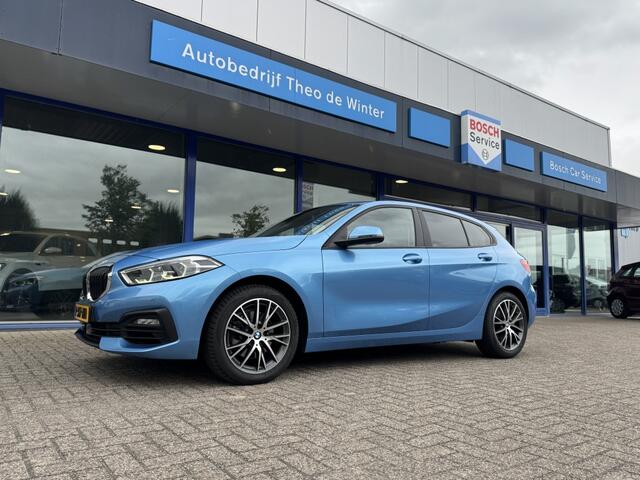 BMW 1-SERIE 118i High Executive| Clima, Cruise, Carplay, Stoelverwarming,