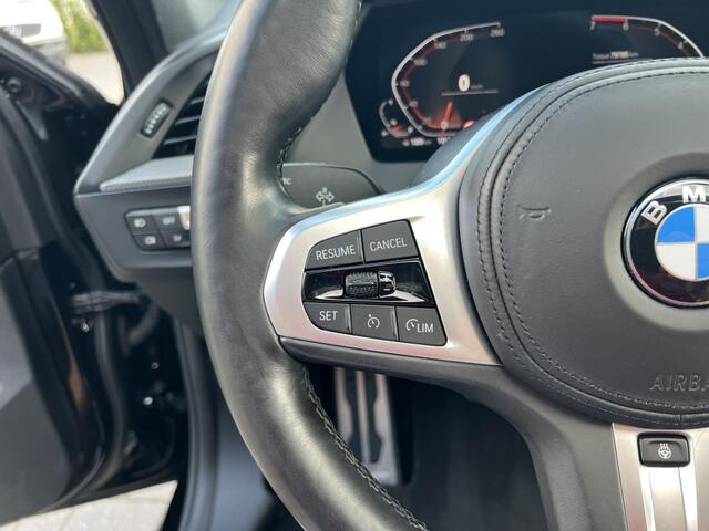 BMW 1-SERIE 118I High Exe M-Sport Pano Sfeer Zwart optiek ACC