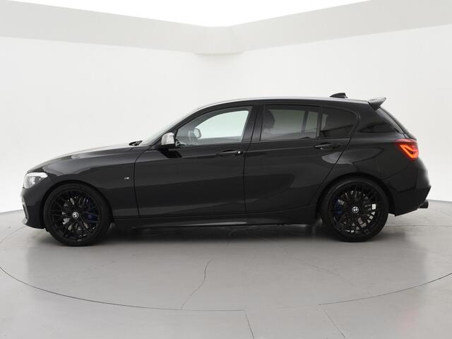 BMW 1-SERIE M140i 340 PK M-SPORT AUT8 + HARMAN/KARDON | 19 INCH | SPORTUITLAAT | CAMERA | STOELVERWARMING