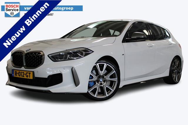 BMW 1-SERIE M135i xDrive High Executive | Akrapovic uitlaatsysteem | Cruise control | Climate control | Stoelverwarming | Apple carplay/Android auto | DAB radio | Dealer onderhouden |
