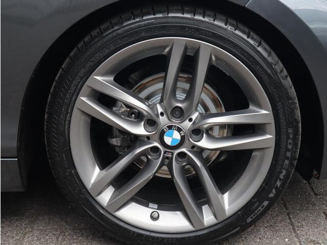 BMW 1-SERIE 118i Edition M Sport Shadow High Executive | Leder | HIFI | Sportstoel |