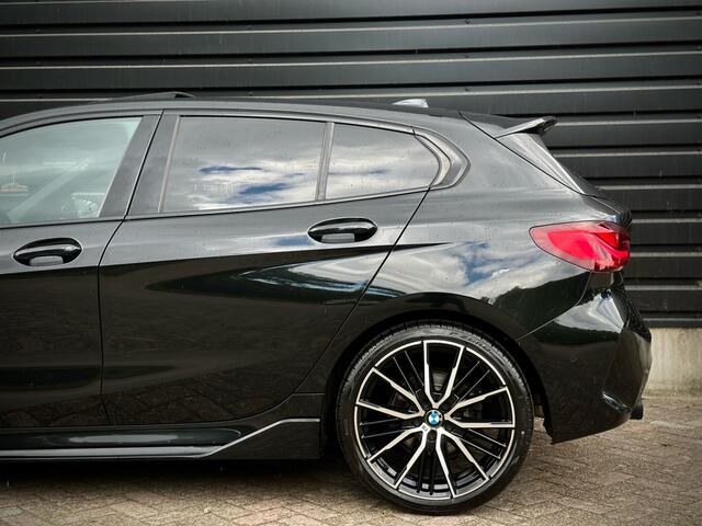 BMW 1-SERIE 118i M135 M-PERFORMANCE PANO|H/K|CAMERA|LEDER