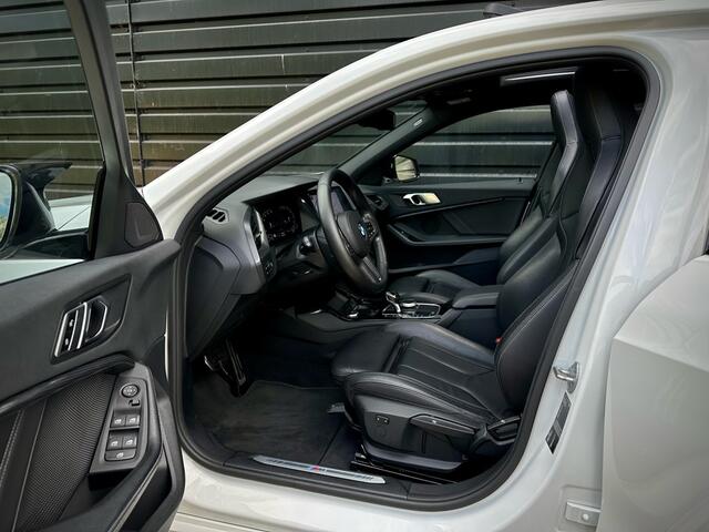 BMW 1-SERIE 118i M135 M-PERFORMANCE PANO|SCHAALSTOEL|HiFi|LEDER