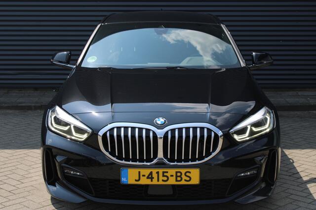 BMW 1-SERIE 118i M-Sport Navigatie Camera Full-LED Half-Leder NL-Auto