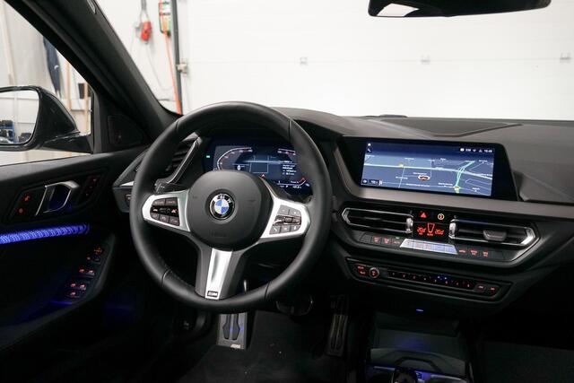 BMW 1-SERIE 118i M-Sport | Panoramadak | Harman Kardon | Head Up