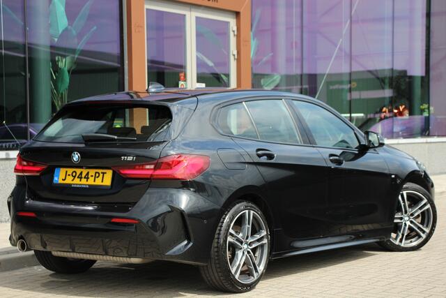 BMW 1-SERIE 118i M-Sport | Digitale cockpit | Leder | camera | DAB
