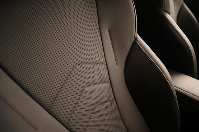 BMW 1-SERIE 5-deurs 120 M Sport Design Edition | Premium Pack | Harman Kardon Audio