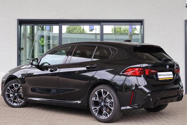 BMW 1-SERIE 5-deurs 120 | M Sport Design Edition | Premium Pack