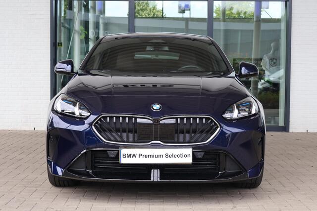 BMW 1-SERIE 5-deurs 120 | M Sportpakket | Innovation Pack | Driving Assistant Plus
