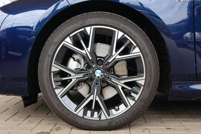 BMW 1-SERIE 5-deurs 120 | M Sportpakket | Innovation Pack | Driving Assistant Plus