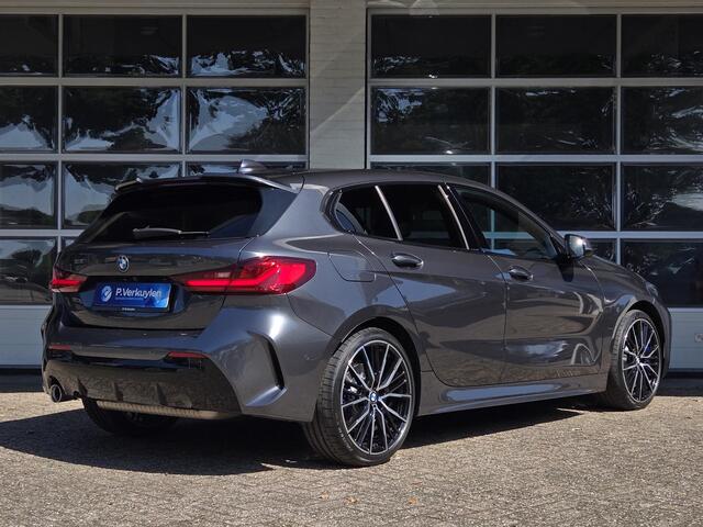 BMW 1-SERIE 118i High Executive Edition M SPORT | 19 INCH LM VELGEN | LEDER | CAMERA | SPORTSTOELEN |