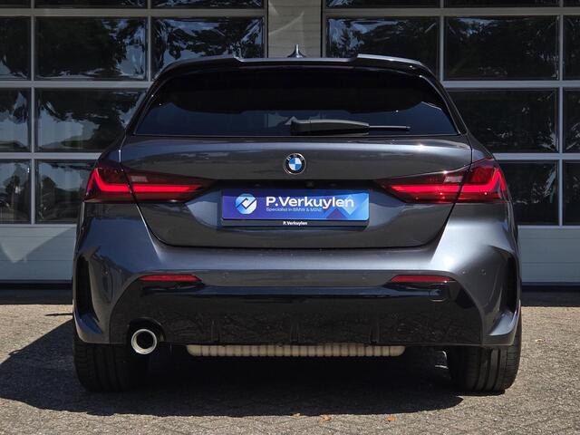 BMW 1-SERIE 118i High Executive Edition M SPORT | 19 INCH LM VELGEN | LEDER | CAMERA | SPORTSTOELEN |