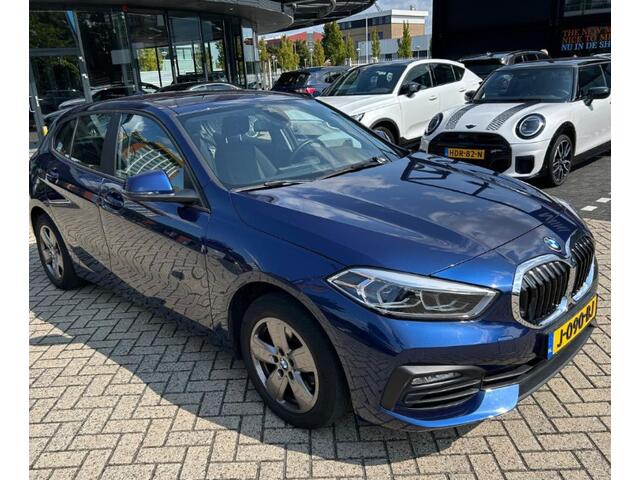 BMW 1-SERIE 118i Executive Edition Automaat| LM velgen | NL Auto