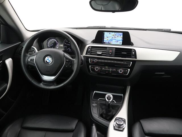 BMW 1-SERIE 118i 3-DEURS + LEDER | SPORTSTOELEN | STOELVERW. | 18 INCH
