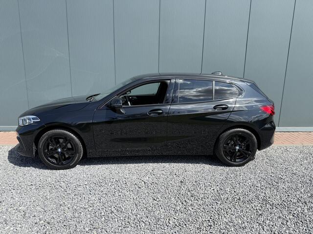 BMW 1-SERIE 118i 140pk Automaat High Executive Sportline 5-drs