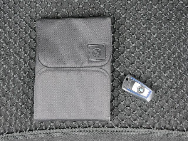 BMW 1-SERIE 120i AUT Executive M-sport Navi / Afneembare trekhaak / Leer / Led