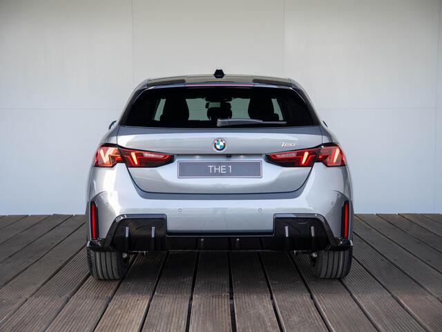 BMW 1-SERIE 120 | M Sport Design | Achteruitrijcamera | Stoelverwarming | Isofix