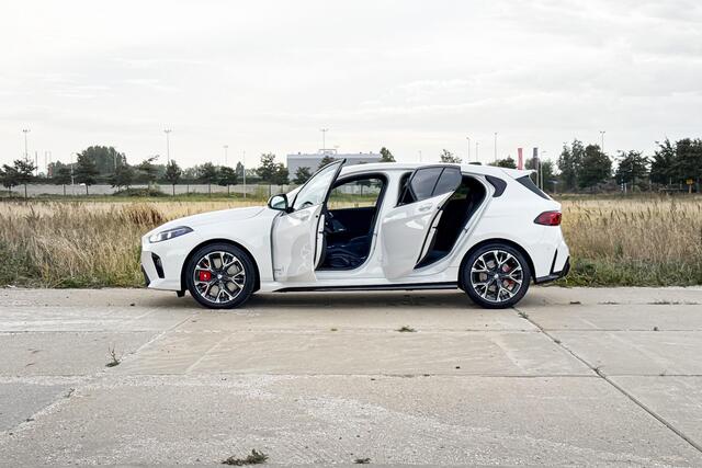 BMW 1-SERIE 120 M Sport Design Edition | Harman Kardon | Comfort Access | Stoelverwarming |