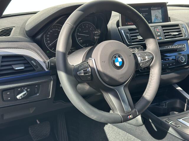BMW 1-SERIE 118i High Executive M-Sport Apple CarPlay | Cruise Control | LED Koplampen | Navigatie
