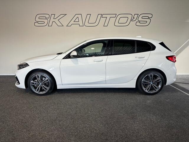 BMW 1-SERIE 118I HIGH EXEC l 1STE EIG l STOELVERW l CAMERA l NAVI l SFEERVERL l