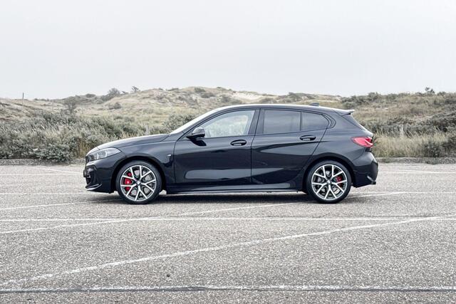 BMW 1-SERIE 118i | M Sport Pro | Stoelverwarming | Trekhaak |