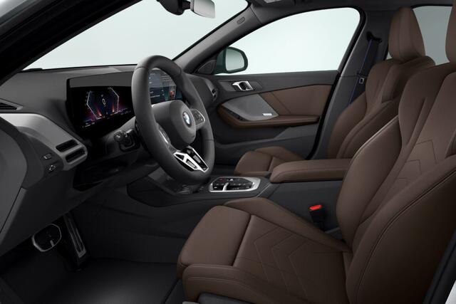 BMW 1-SERIE 120 | M Sport Pro | Premium Pack | Harman Kardon | Glazen Panoramadak | Getinte ruiten