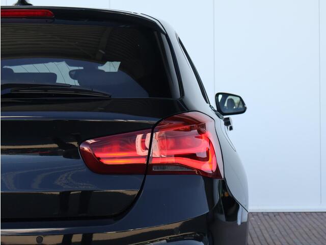 BMW 1-SERIE 120i High Executive