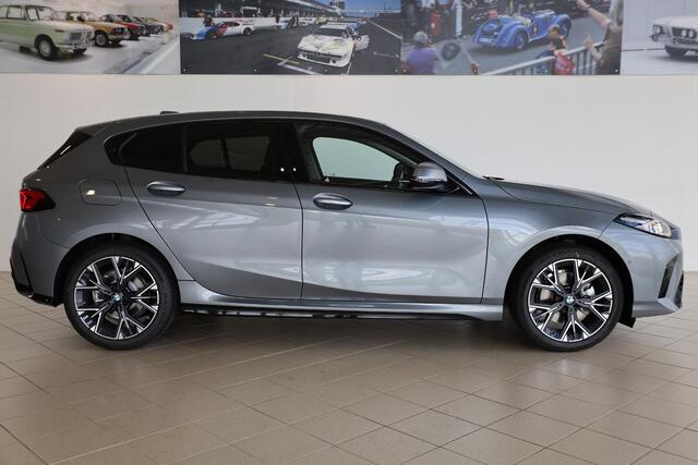 BMW 1-SERIE 120 M Sport Design Edition | Premium Pack | Stoelverwarming
