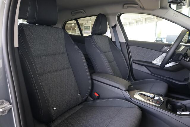 BMW 1-SERIE 120 M Sport Design Edition | Premium Pack | Stoelverwarming