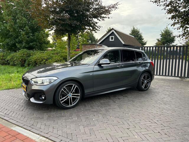 BMW 1-SERIE 118i Corporate Lease Executive M-Pakket | Automaat | Camera | Apple CarPlay