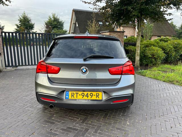 BMW 1-SERIE 118i Corporate Lease Executive M-Pakket | Automaat | Camera | Apple CarPlay