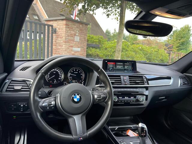 BMW 1-SERIE 118i Corporate Lease Executive M-Pakket | Automaat | Camera | Apple CarPlay