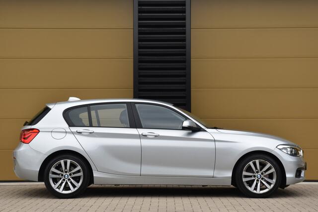BMW 1-SERIE 120i High Executive * Sportstoelen * Trekhaak * LED * Dealeronderhouden *