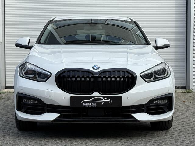 BMW 1-SERIE 116i Business Edition | Apple Carplay | DAB+ | PDC V+A