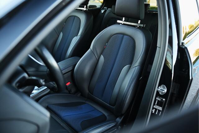 BMW 1-SERIE 118i High Executive M Sport Automaat / Trekhaak / Panoramadak / Stoelverwarming / Stuurverwarming / Adaptieve LED / HiFi Audio / Sportstoelen / 18" LMV