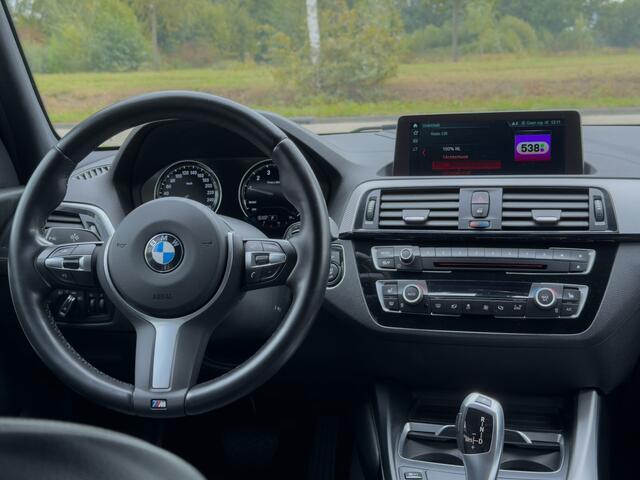 BMW 1-SERIE 118i High Executive, M-Sport, Navi Pro, Leder, NL auto