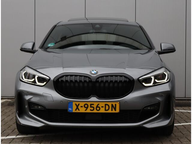 BMW 1-SERIE 120i M-sport | Head-up | Leder | Panoramadak | Camera | Org. NL