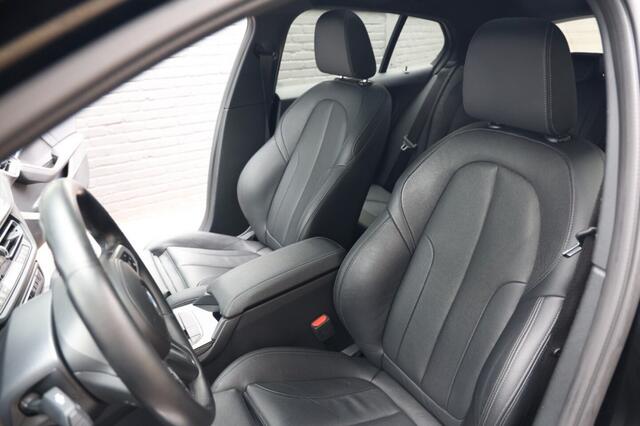 BMW 1-SERIE 118i M-Sport Aut. NAP|Pano|Stoelvw|Cam|Trekhaak|Leder