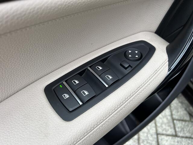 BMW 1-SERIE 118i Edition Sport Automaat Pano NAP!