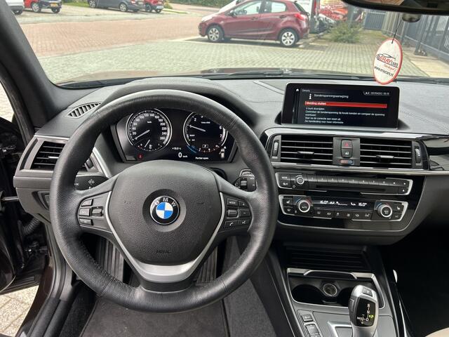 BMW 1-SERIE 118i Edition Sport Automaat Pano NAP!