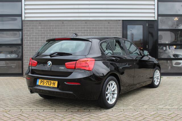 BMW 1-SERIE 118i Executive / Led / Automaat / N.A.P.