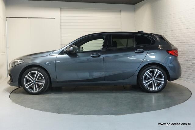 BMW 1-SERIE 118i Sportline | Automaat | Carplay | DAB+ |