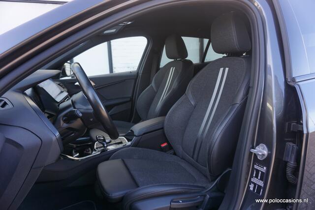 BMW 1-SERIE 118i Sportline | Automaat | Carplay | DAB+ |