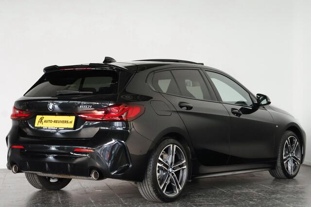 BMW 1-SERIE 120i M-Sport / Opendak / Kuipstoel / LED / Cam / CarPlay
