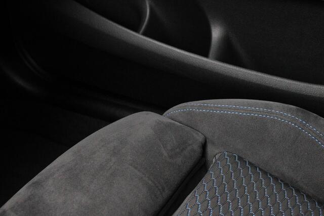 BMW 1-SERIE 118i M Sport Schuifdak | Camera | Driving Assistant Professional | Harman Kardon | LED | PDC | Comfort Access | ACC