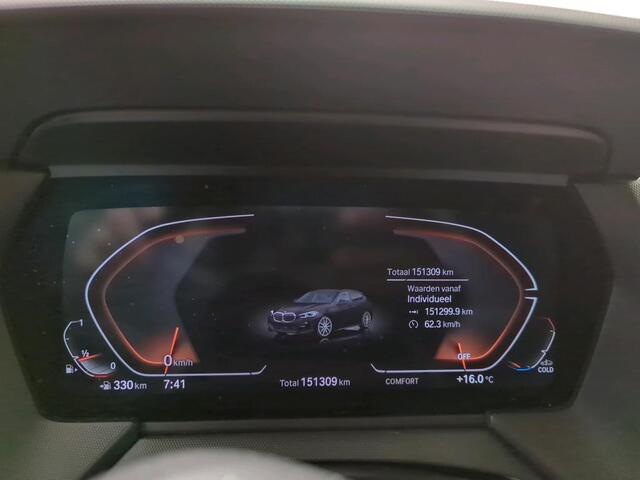BMW 1-SERIE 118i | Panorama | Navi | Live Cockpit | Led |