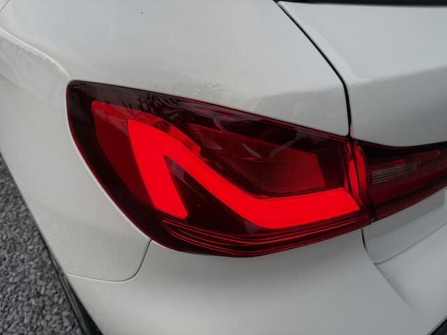 BMW 1-SERIE 118i High Executive M-Sportpakket 5-drs