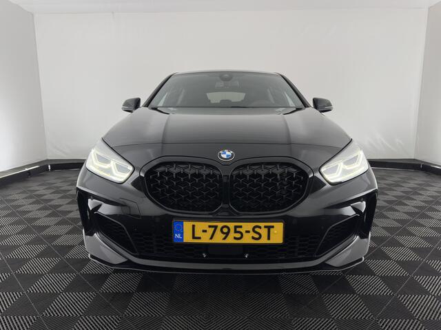 BMW 1-SERIE M135i xDrive High Executive Aut. *HEAD-UP | FULL-LED | HEATED-SPORTSEATS | SHIFT-PADDLES | DIGI-COCKPIT | NAVI-FULLMAP | DAB+ | PRIVACY-GLASS | AMBIENT-LIGHT | 19''ALU*